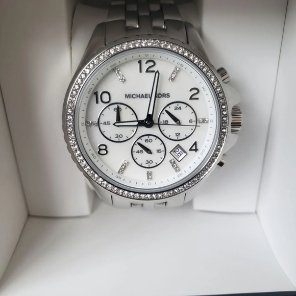 MK-5346 Womens Glitz Watch Oversized - Picture 2 of 13